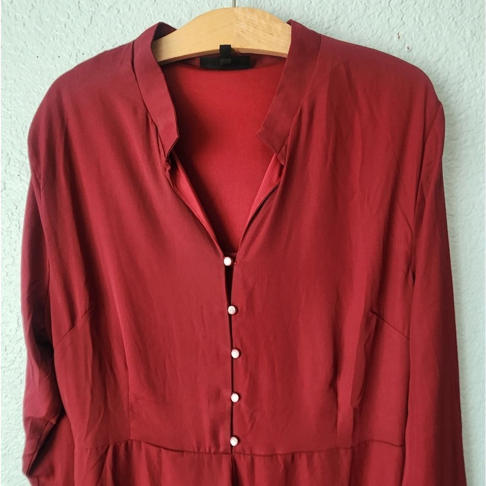 The Pyramid Collection Deep Red Long Sleeve Dress - Picture 4 of 16